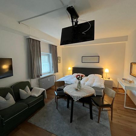 Ferienwohnung Einzimmerappartement フライラッシンク エクステリア 写真